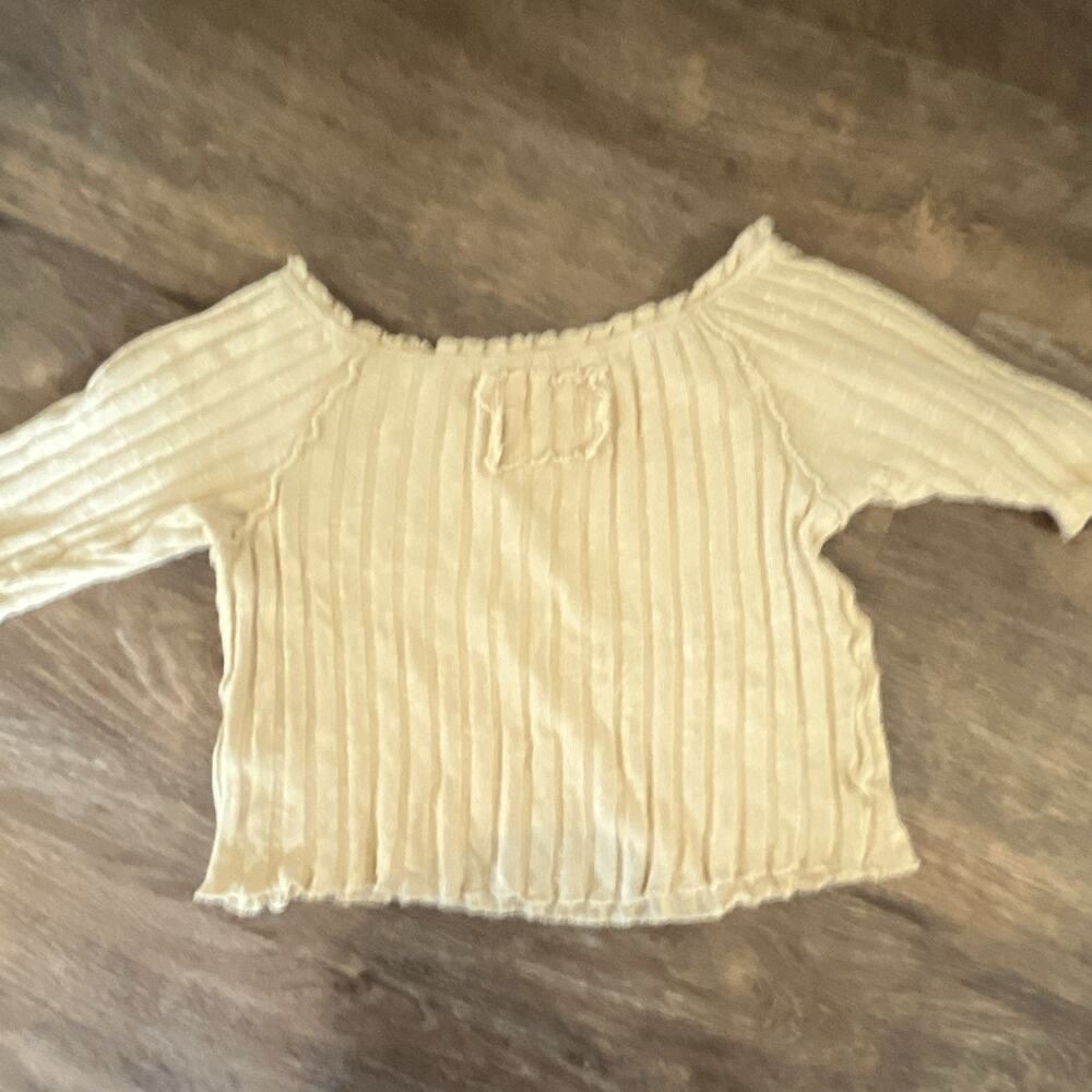 We The Free Womens Ribbed Knit Cropped Top Beige Scoop Neck Ruffle Stretch M - Picture 3 of 3
